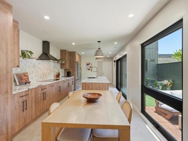 Townhouse for sale in Alameda, California