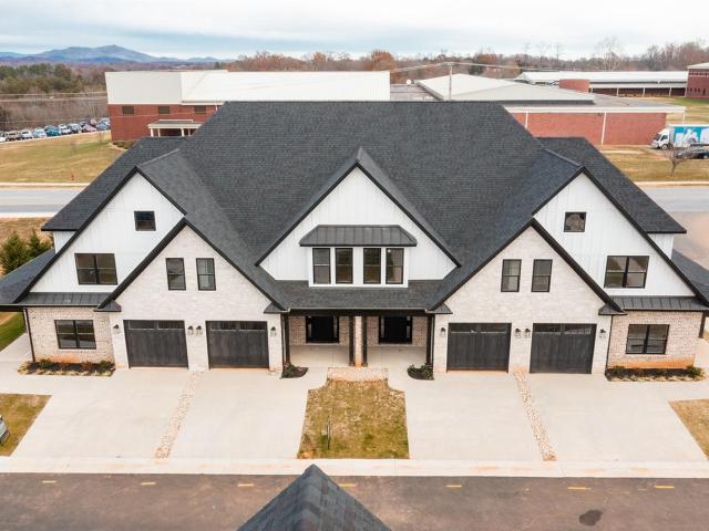 Townhouse for sale in Virginia