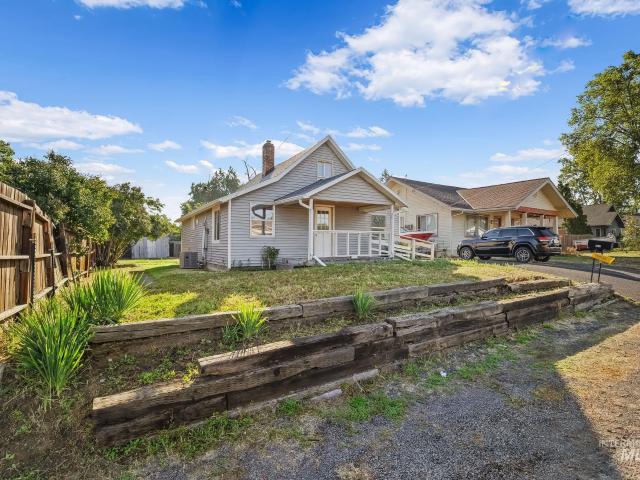 House for sale in Clarkston, Washington