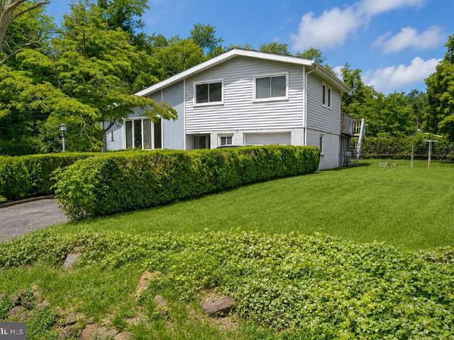House for sale in Finley, Upper Deerfield Township