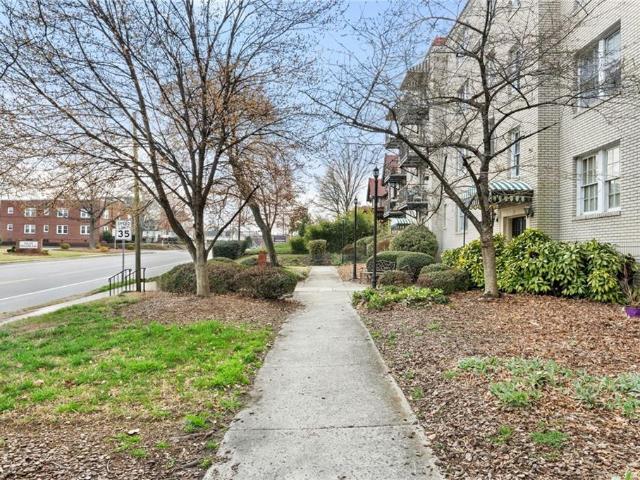 Condo for sale in Guilford, North Carolina