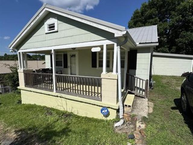 House for sale in Anniston, Alabama