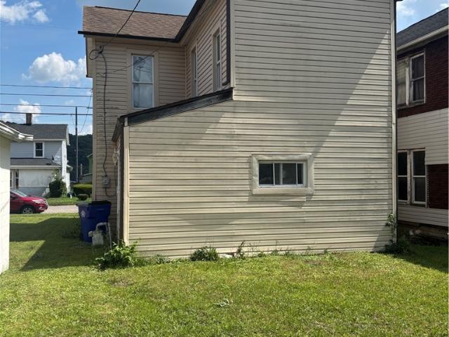 House for sale in East Liverpool, Ohio