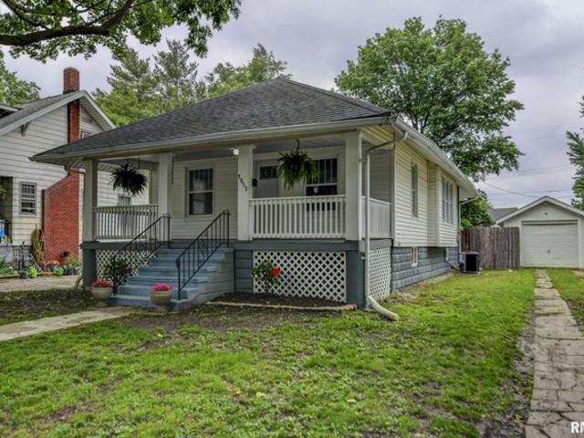 House for sale in Taylorville, Illinois