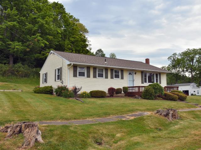 House for sale in Crawford, Pennsylvania