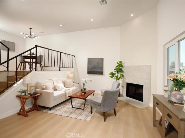 Townhouse for sale in Tujunga