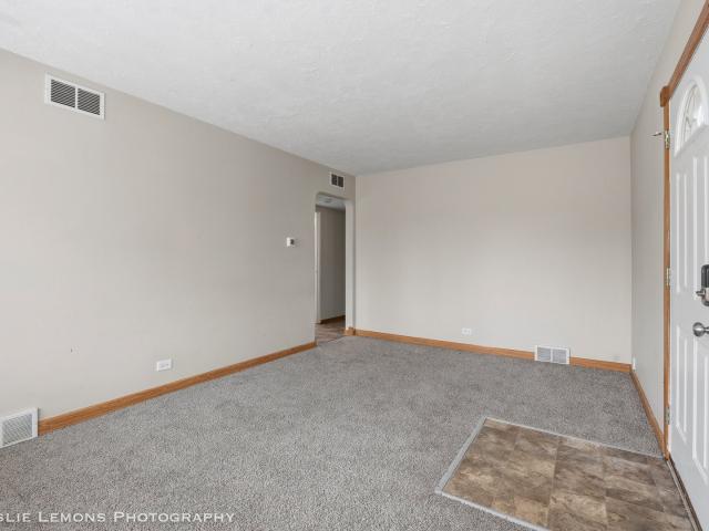 House for sale in Evergreen Park, Illinois