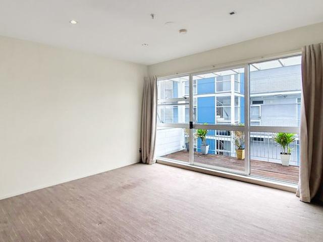 Apartment for rent in Newmarket, Auckland