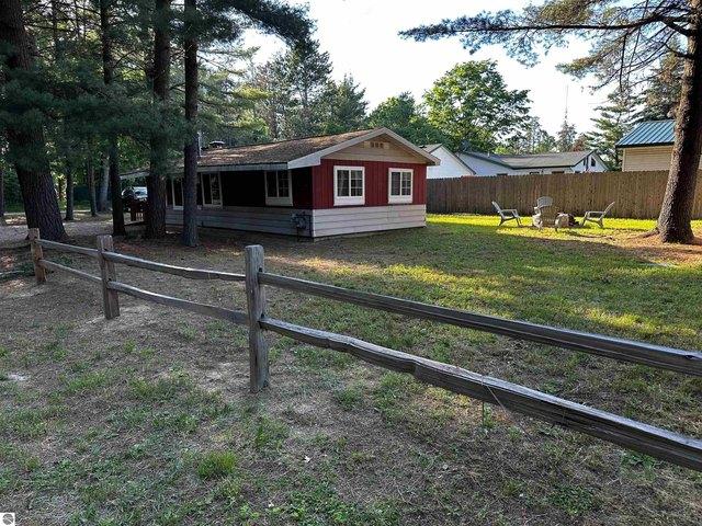 House for sale in Saint Helen, Michigan