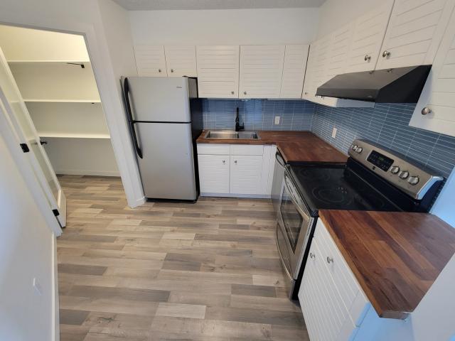 Apartment for rent in Wedgewood, Alberta