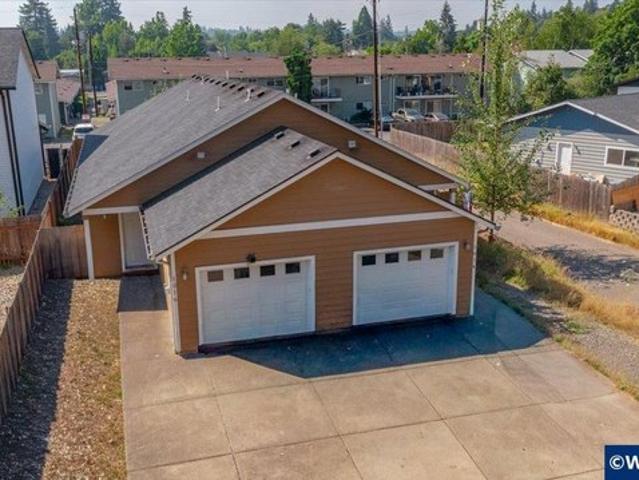 House for sale in Oregonia