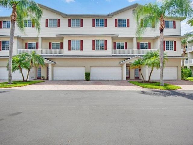 Townhouse for sale in Palmetto, Florida
