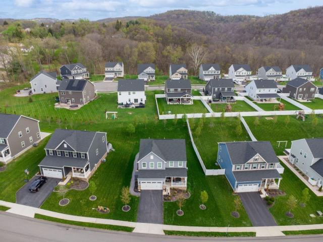 House for sale in Indianola, Pennsylvania
