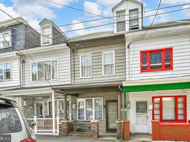 Townhouse for sale in Mahanoy City, Pennsylvania