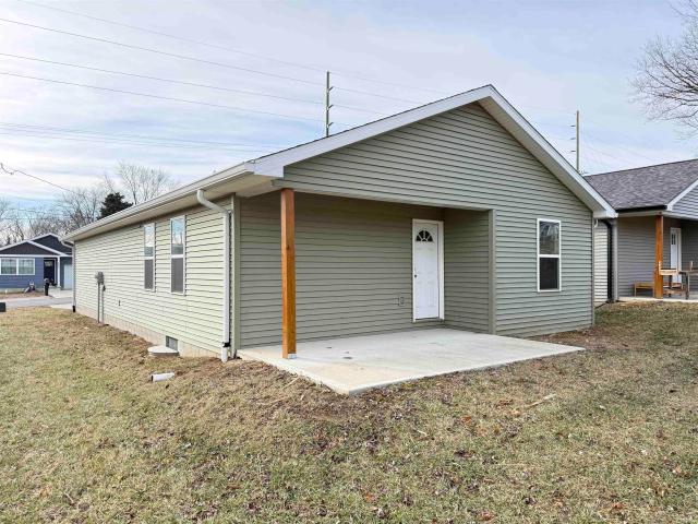 House for sale in Petersburg, Indiana