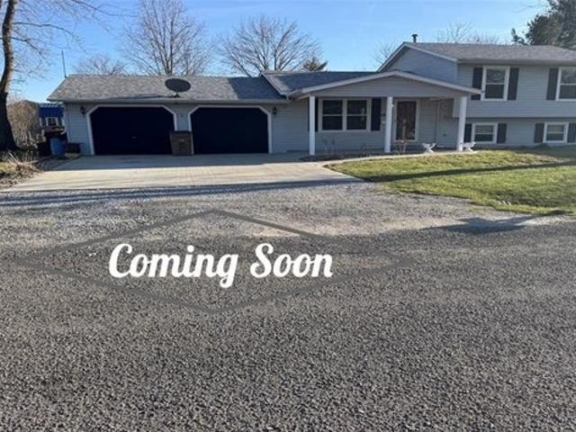 House for sale in Staunton, Illinois