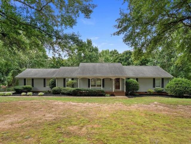 House for sale in Pendleton, South Carolina