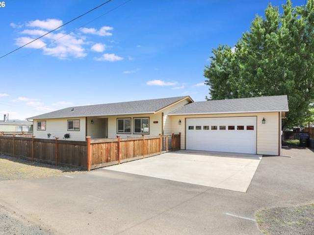 House for sale in Oregonia