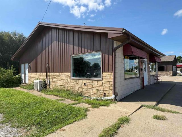 Commercial for sale in Centerville, Iowa