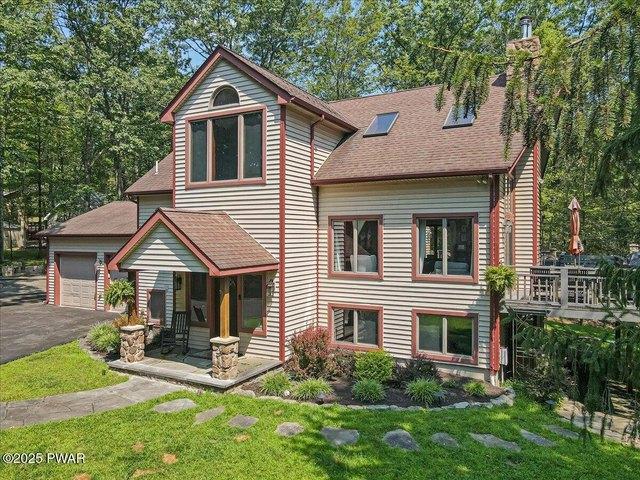 House for sale in Lake Ariel, Pennsylvania
