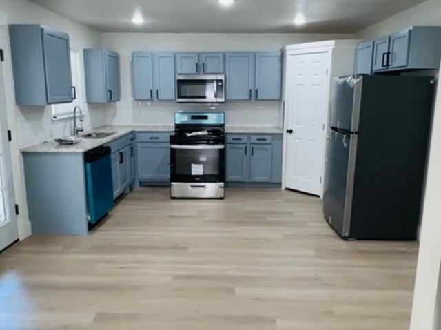 House for sale in Fairfield, Cleburne
