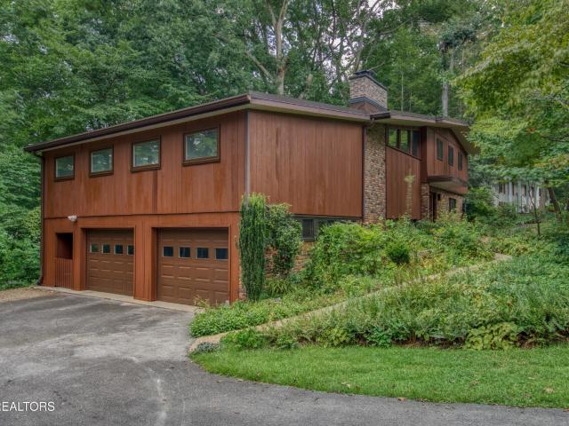 House for sale in Willow Brook-Lasalie, Oak Ridge