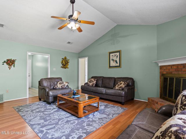 House for sale in Nesbit, Mississippi