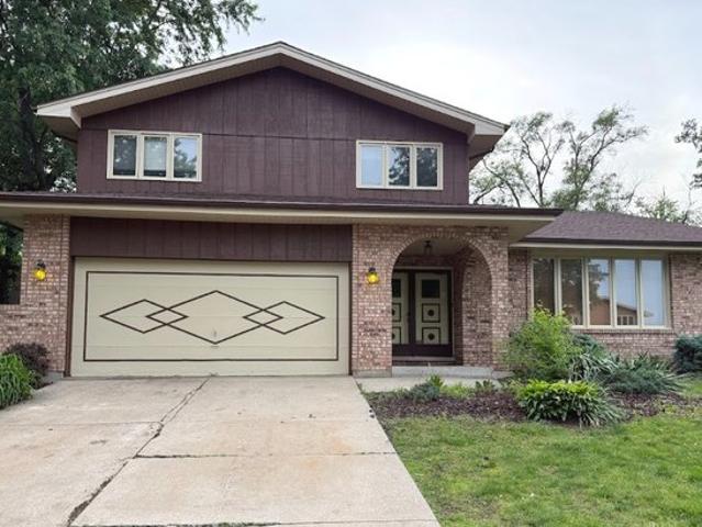 House for sale in Palos Hills, Illinois