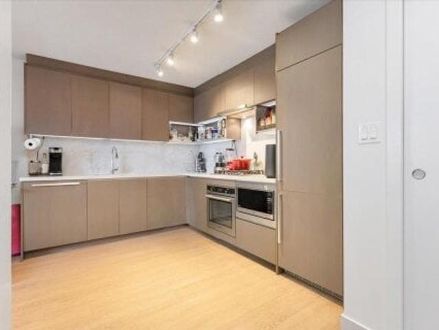 Apartment for sale in Surrey, British Columbia