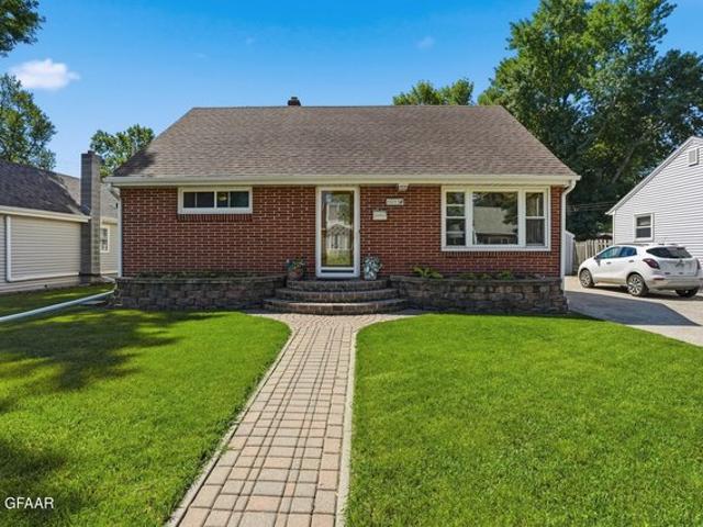 House for sale in Grand Forks, North Dakota