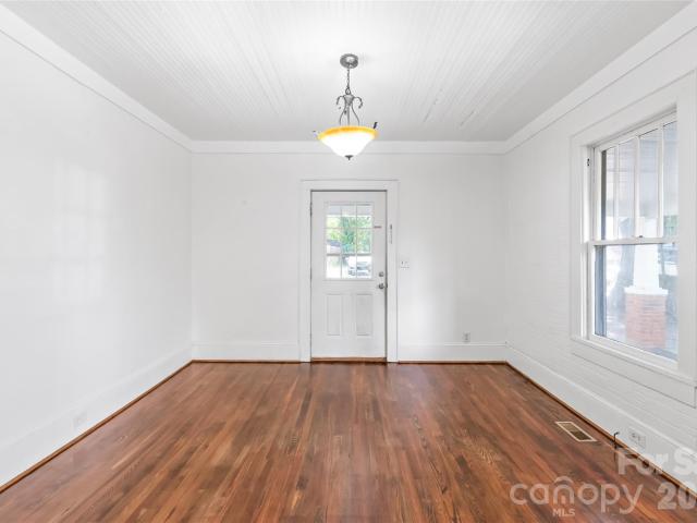 House for sale in Roland Park, Monroe