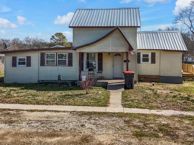 House for sale in Barry, Missouri