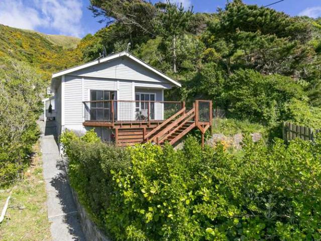 House for sale in Mākara Beach, Wellington