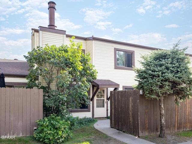 Townhouse for sale in Grand Forks, Grand Forks County