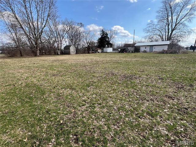 Land for sale in Carlinville, Illinois