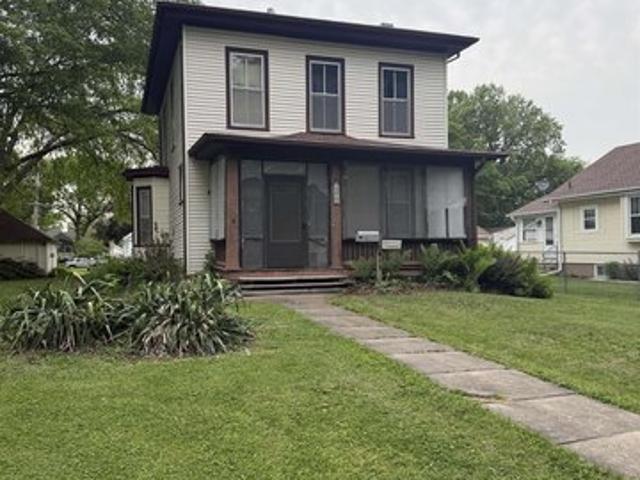 House for sale in Burlington, Iowa