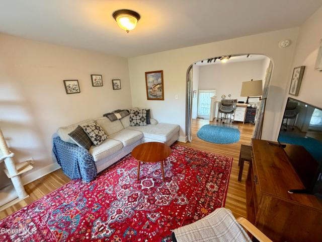 House for sale in Defreestville, City of Rensselaer