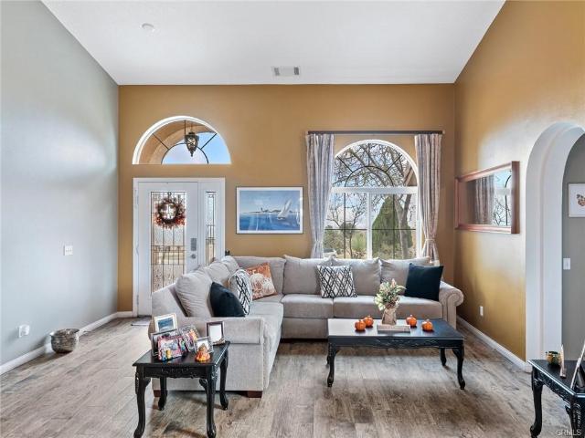 House for sale in Pinon Hills, California