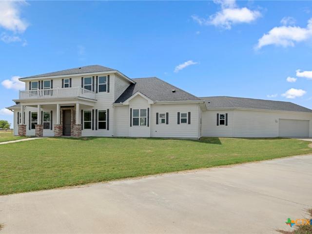 House for sale in Holland, Texas