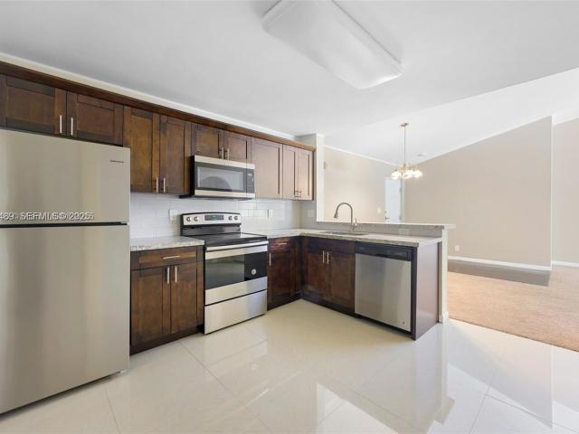 Condo for sale in Plantation, Florida