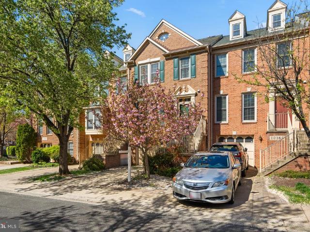 Townhouse for sale in West River, Maryland