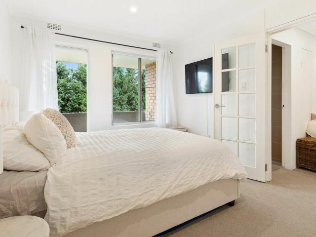 Apartment for rent in Willoughby