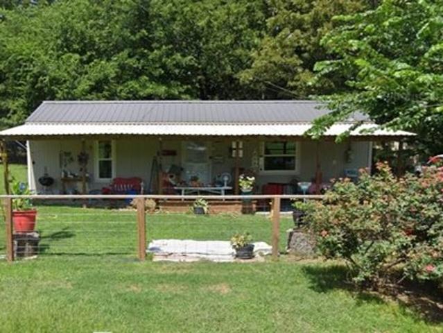 House for sale in Wills Point, Texas