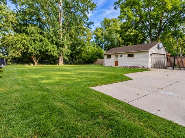 House for sale in Oak Creek, Milwaukee County