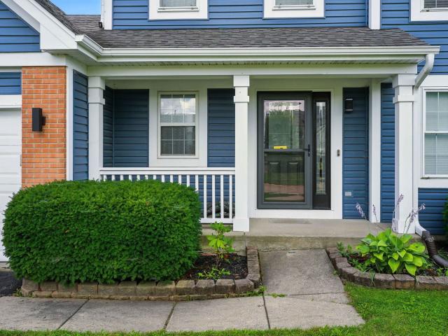 House for sale in Mchenry, Illinois