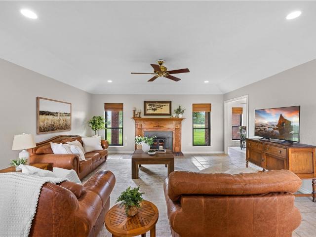 House for sale in Milam, Texas