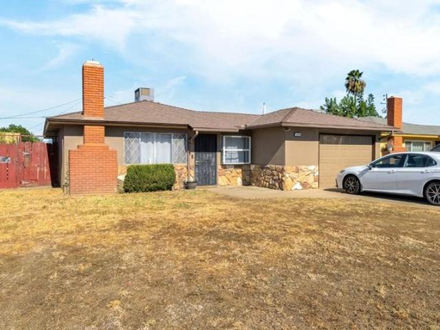 House for sale in Madera, Madera County