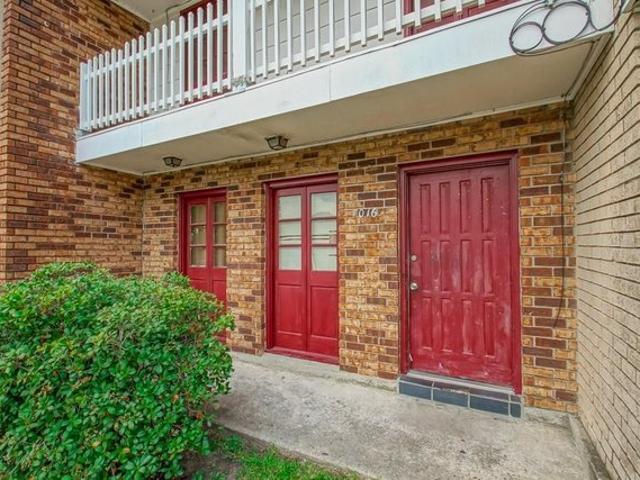 Townhouse for sale in Marrero, Louisiana
