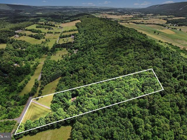 House for sale in East Waterford, Pennsylvania