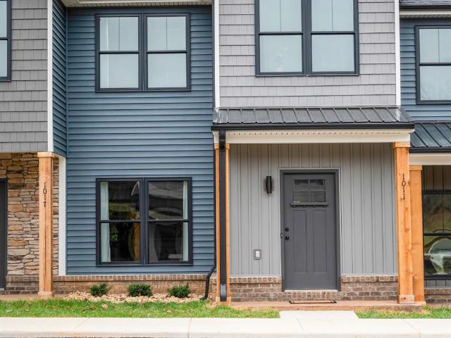 Townhouse for sale in Virginia